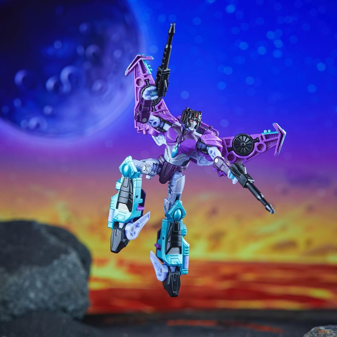 Transformers Legacy Slipstream_02