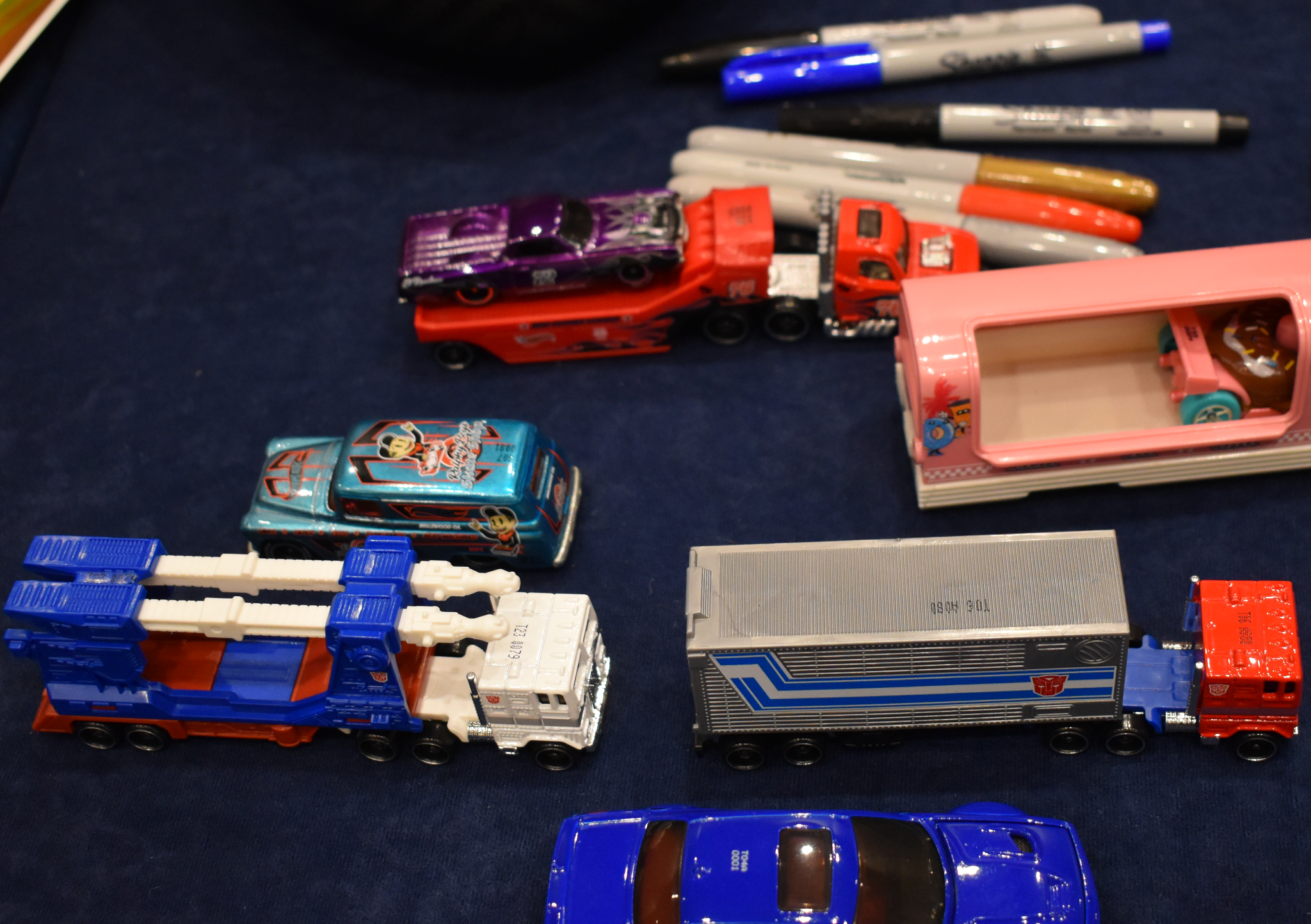 Transformers Hot Wheels Ultra Magnus 05